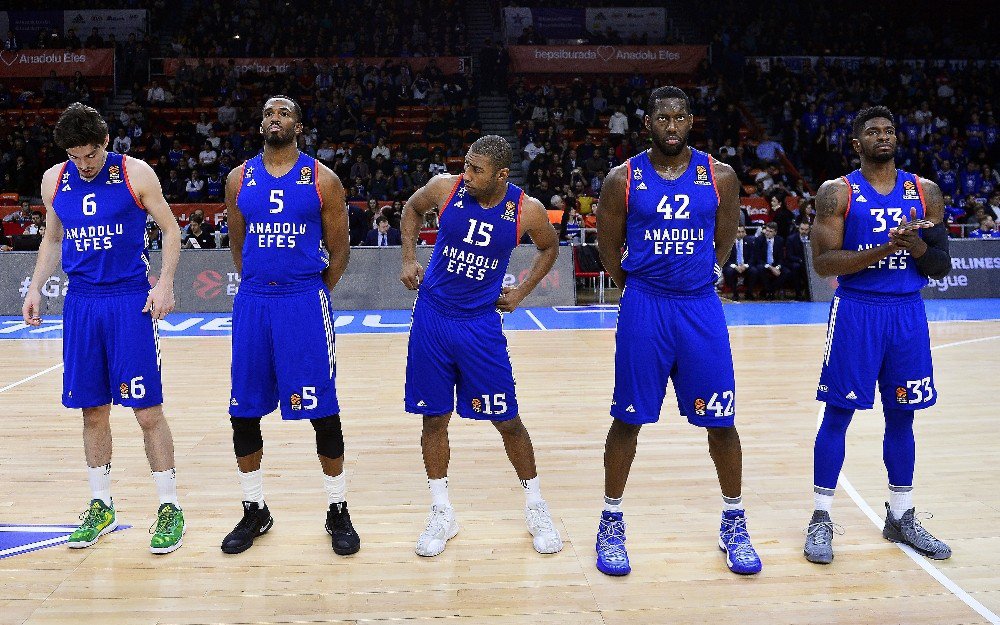 Anadolu Efes’te Hedef Play-off Yolunda Baskonia Engelini Aşmak