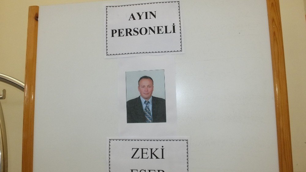 Uygulamalı Bilimler’de Ayın Personeli Uygulaması