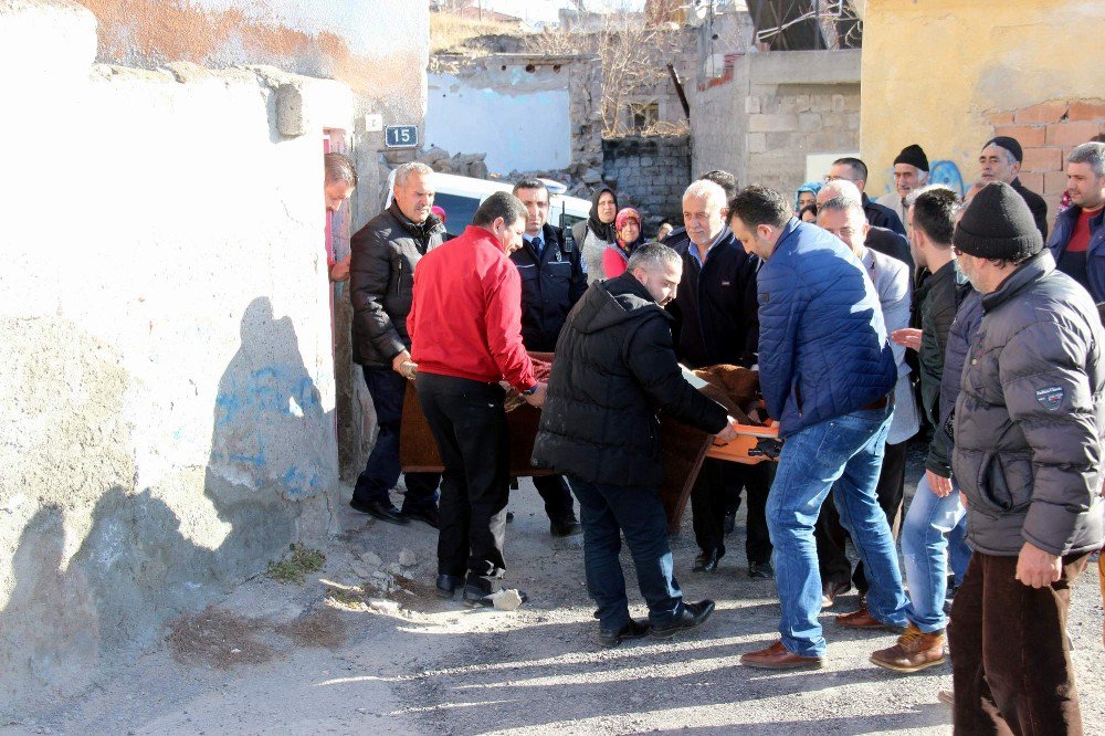 Kayseri’de Sobadan Sızan Gaz Can Aldı