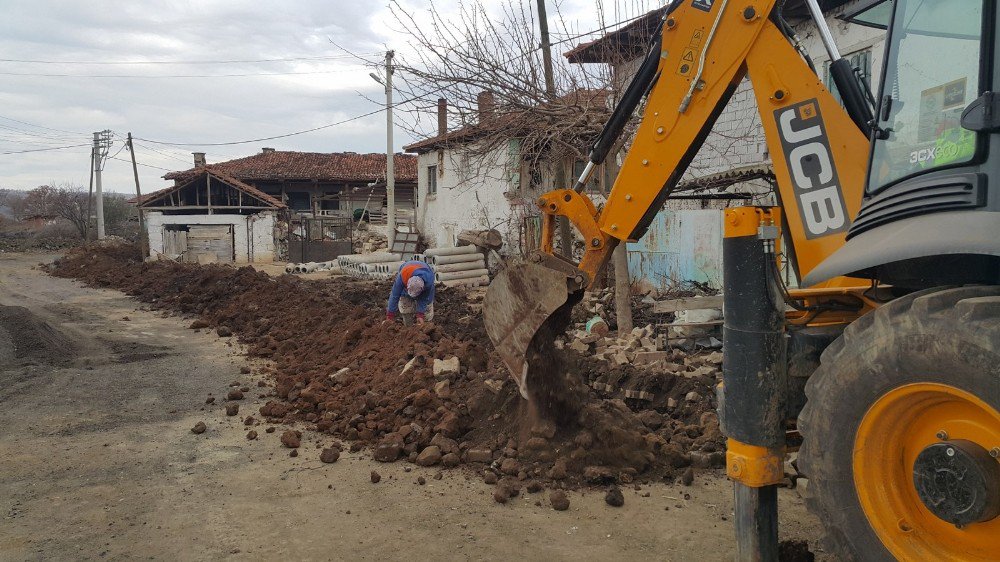 Altyapı Sorunları Tek Tek Çözülüyor