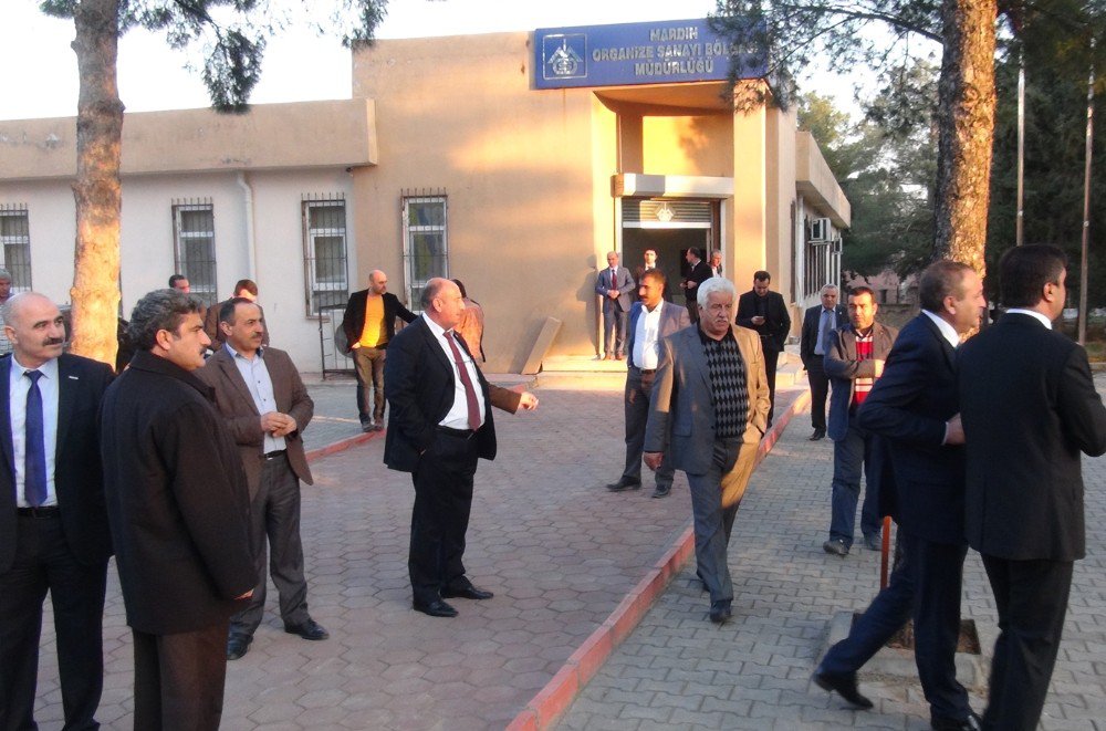 Kalkınma Bakanı Elvan Mardin’de İş Adamlarıyla Bir Araya Geldi