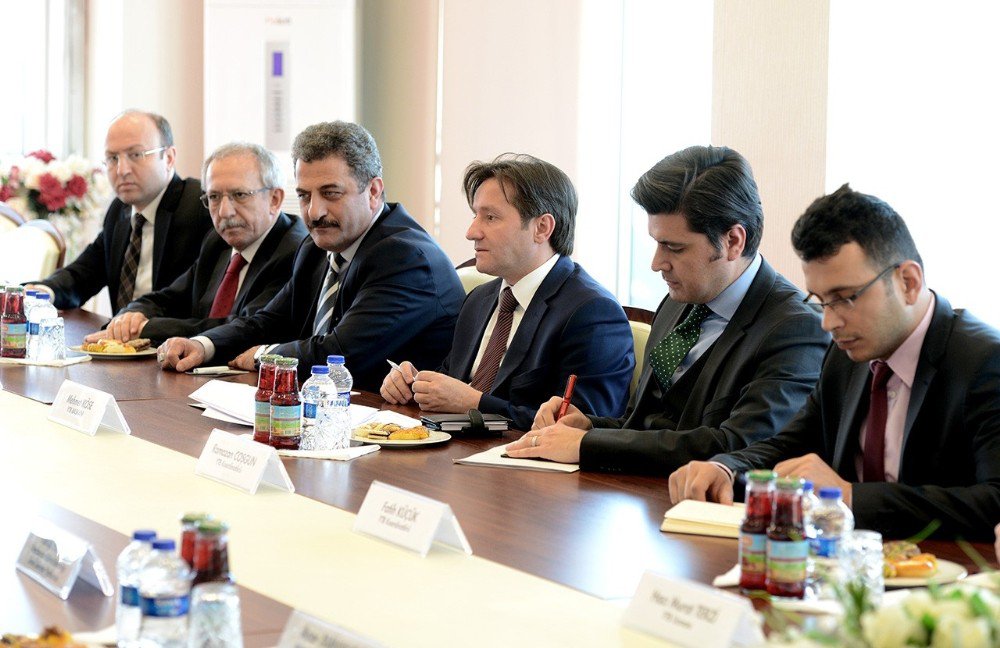 Azerbaycan Eğitim Bakanı Cabbarov, Ytb’yi Ziyaret Etti