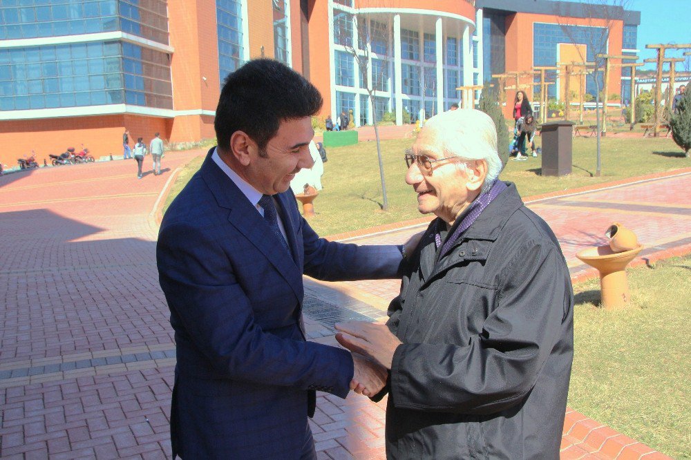 Devlet Sanatçısı Prof. Dr. Alaeddin Yavaşça, 7 Aralık Üniversitesini Ziyaret Etti