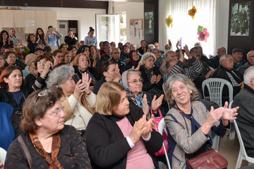 Muratpaşa Belediyesi Soğuksu Yaşlı Evi’nde ‘Sevgi Günü’ Eğlencesi