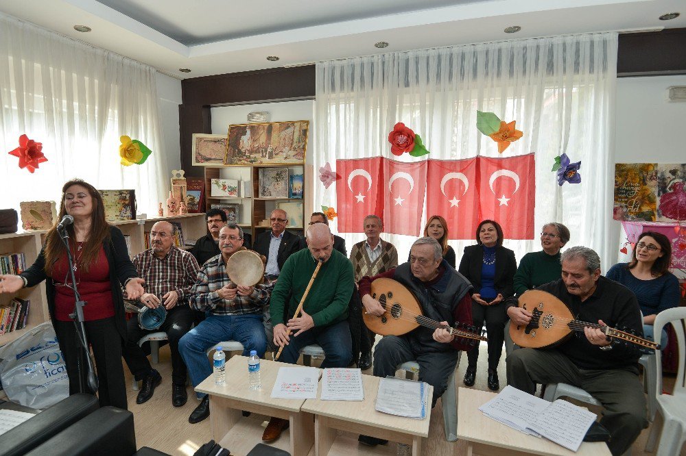 Muratpaşa Belediyesi Soğuksu Yaşlı Evi’nde ‘Sevgi Günü’ Eğlencesi