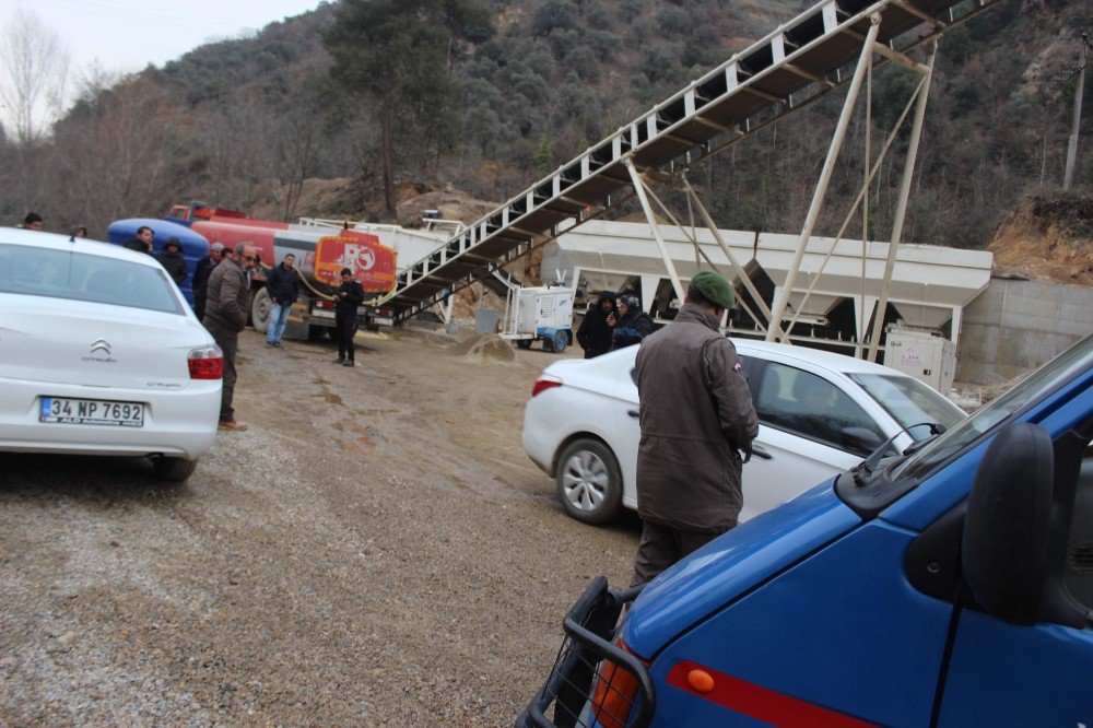 Damper Yüksek Gerilim Hattına Temas Etti, Şoför Hayatını Kaybetti