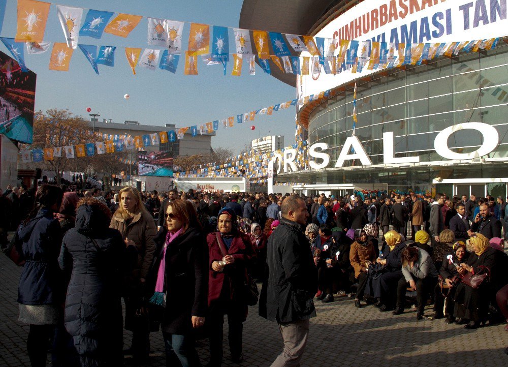 Ak Parti, Referandum İçin Kampanyasını Açıklayacak