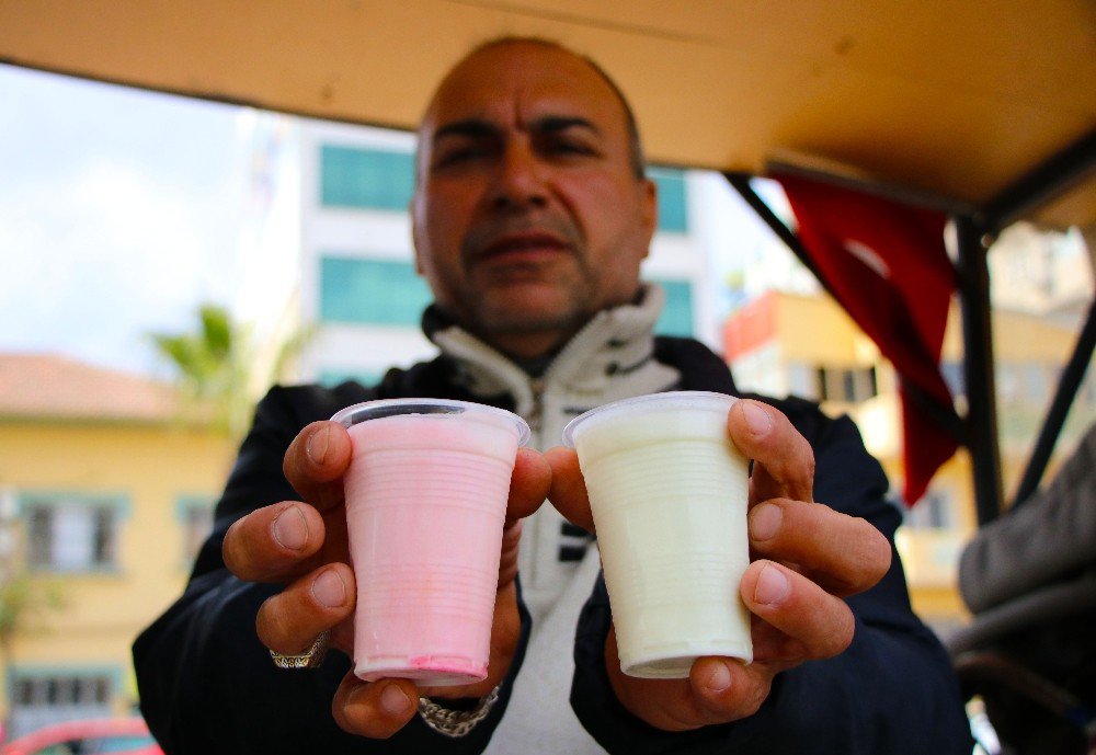 Adana’da Acılı Ayran Kuyruğu