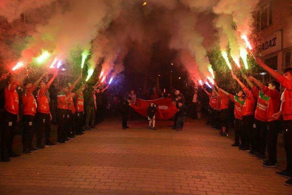 Namağlup Şampiyona Görkemli Kutlama