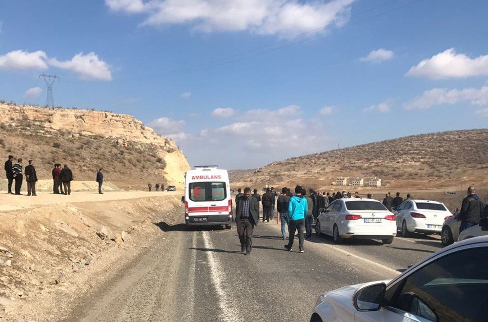 Mardin’de Askeri Aracın Geçişi Sırasında Eyp Patlatıldı