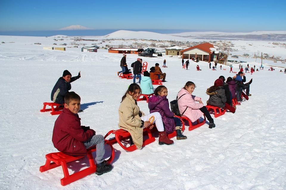 Ercişli Öğrenciler Abalı Kayak Merkezinde Gönüllerince Eğlendi