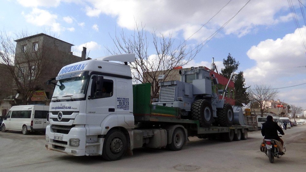 El Bab’a Mayın Temizleme Aracı Gönderildi