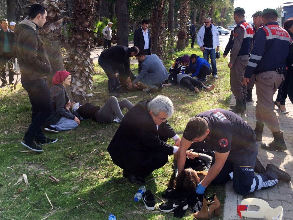 Mhp Konvoyunda Kaza: 4 Yaralı