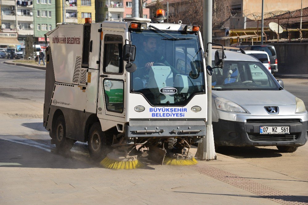 Daha Temiz Bir Kent İçin Bahar Temizliği Başladı