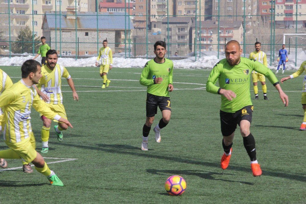 Hakkarispor, Muşspor’u 4-0 Yendi