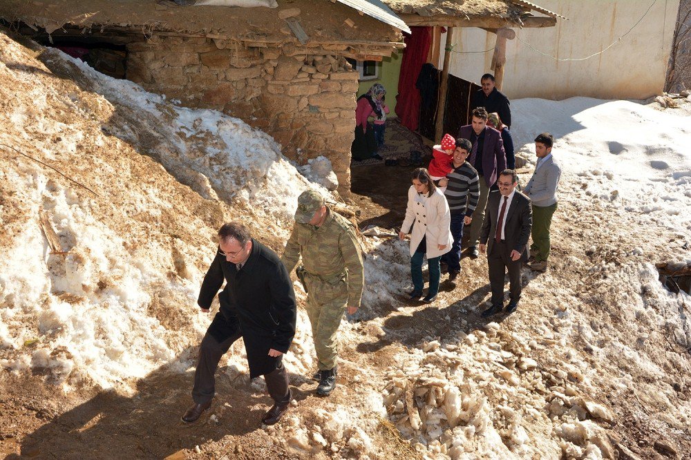 Başkan Vekili Akgül’den Şehit Aileleri Ve Yaşlılara Moral Ziyareti