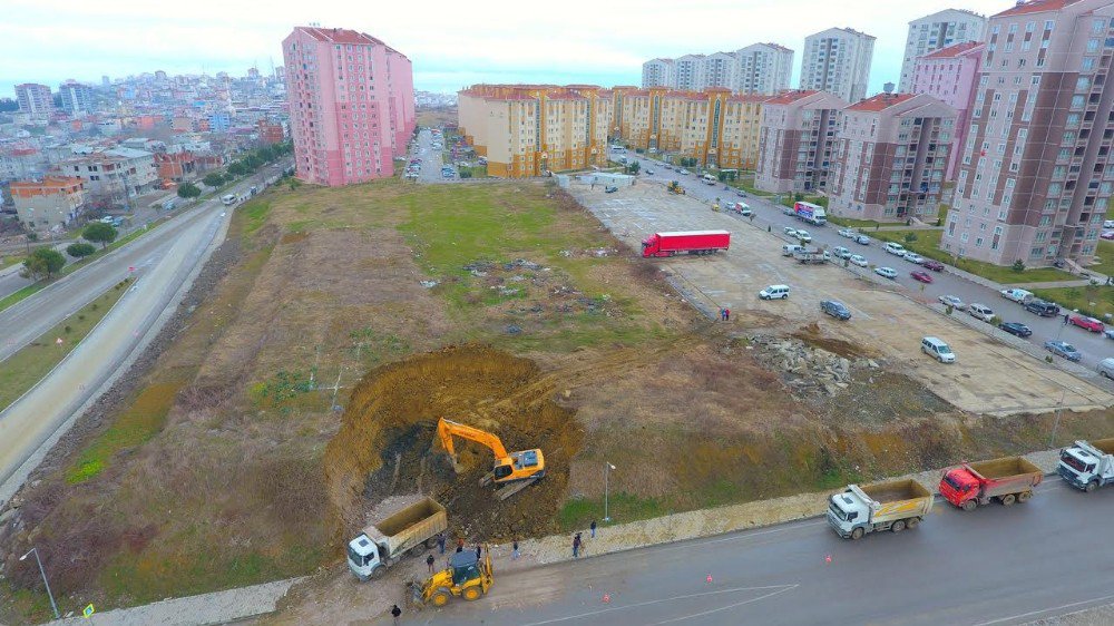 İlkadım Belediyesi Yeni Hizmet Binasının Temeline İlk Kazma Vuruldu