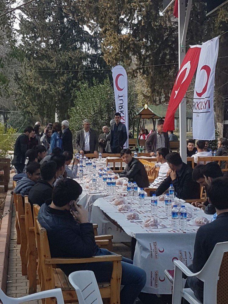 Misafir Öğrenciler Kızılay’la Buluştu