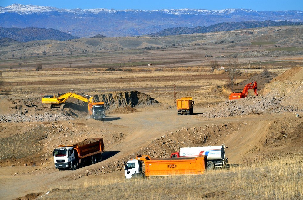 Çorum- Osmancık Yolunda Çalışmalar Başladı