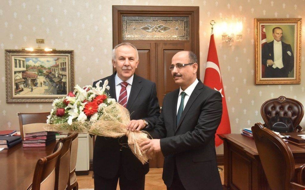 Hatay Valisi Ata: “Hatay, Yapılan Kamu Harcamalarının Üzerinde Vergi Ödeyen Bir İlimiz"