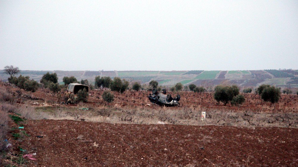 Zırhlı Kobra Aracı Devrildi: 3 Asker Yaralı