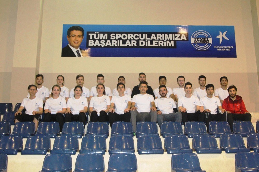 Küçükçekmece’de Spora Meraklı Gençlere Hem Eğitim Hem De İş Fırsatı