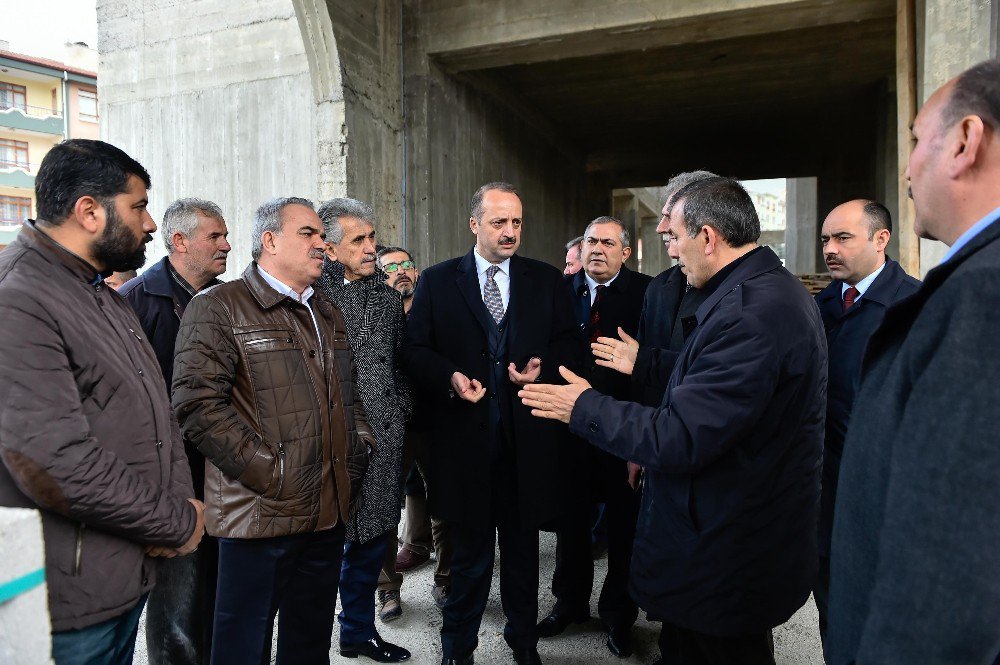 Başkan Akgül, Başak Merkez Camii İnşaatını İnceledi