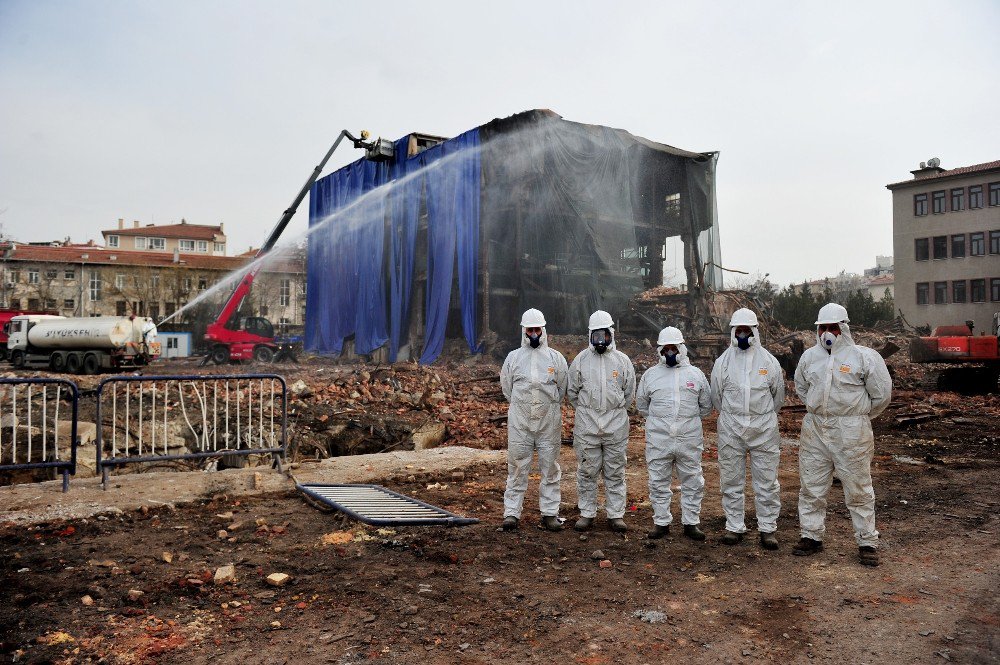 Maltepe Havagazı Fabrikası’nda Yıkım İşlemleri