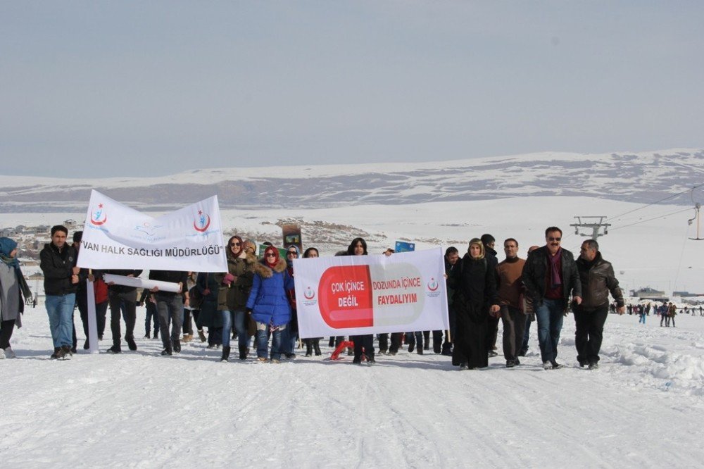 Van’da Sağlıklı Yaşam İçin Yürüyüş