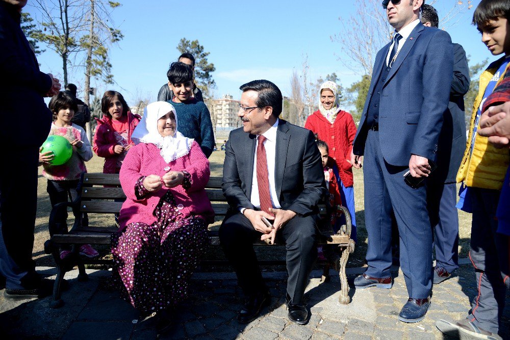 Başkan Atilla: Halkla El Ele Vererek Şehrimizi Kalkındıracağız