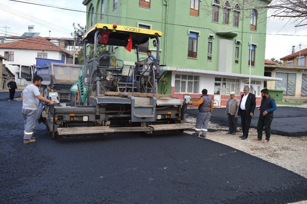 Manavgat, Aksu Ve Serik’te Yollar Yenileniyor