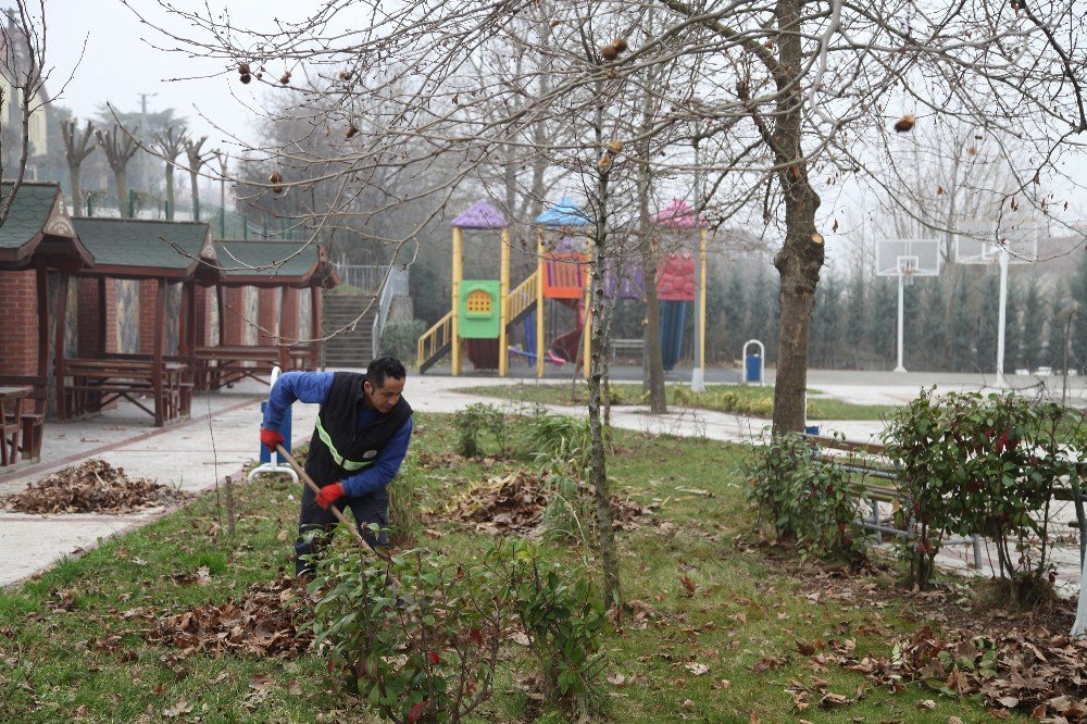 Başiskele’de Alt Ve Üst Yapı Çalışmaları Sürüyor