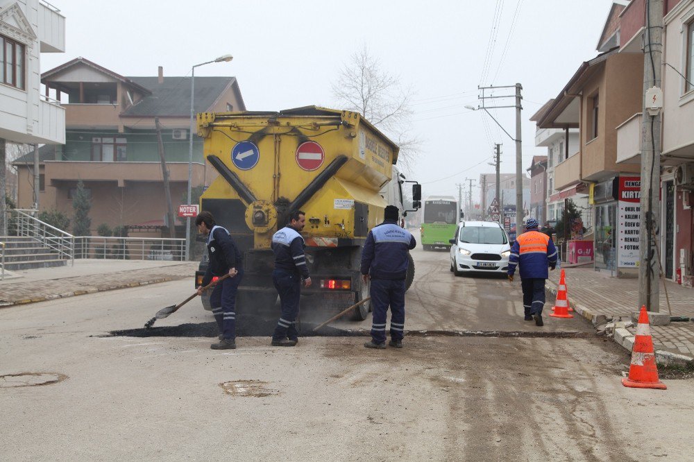 Başiskele’de Alt Ve Üst Yapı Çalışmaları Sürüyor