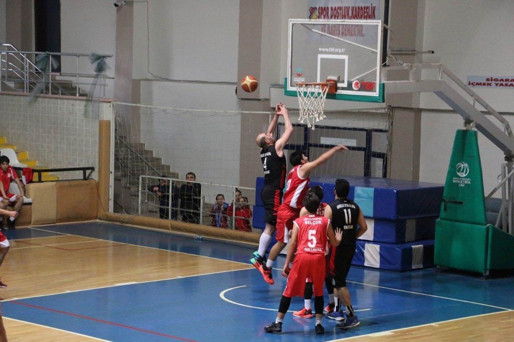 Erzincan Gençlik Basketbol Spor Kulübünden Farklı Galibiyet