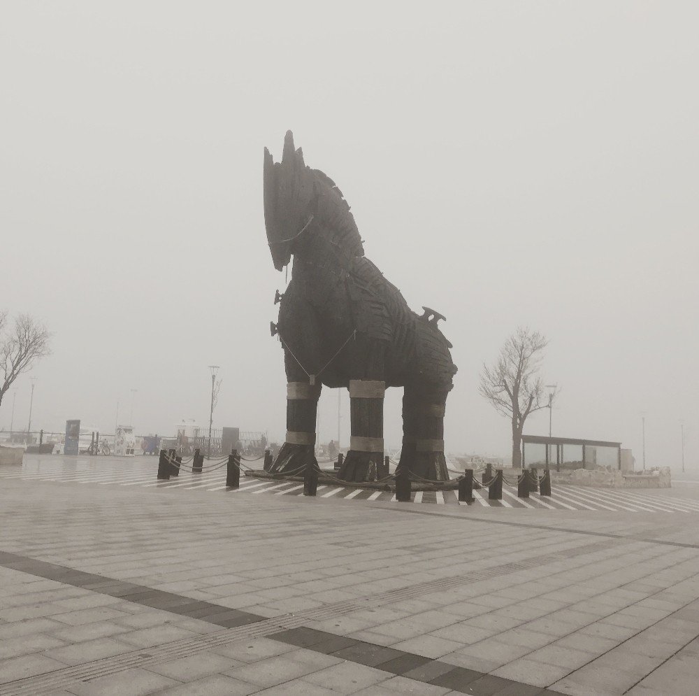 Çanakkale’de Sis Deniz Ulaşımını Aksatıyor