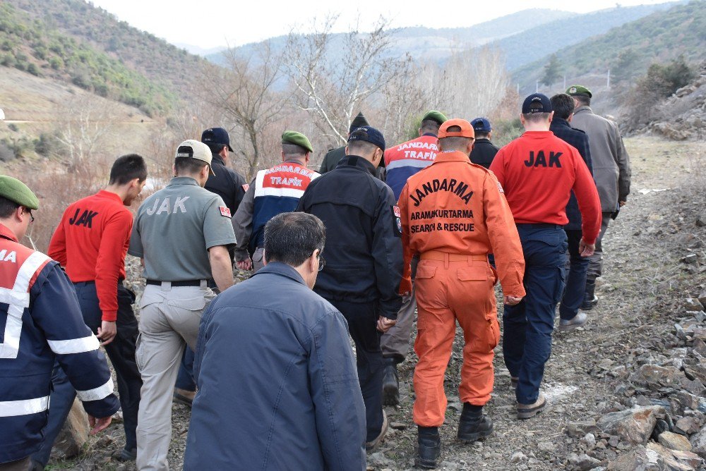 Derede Kaybolan Çocuk Bulunamıyor