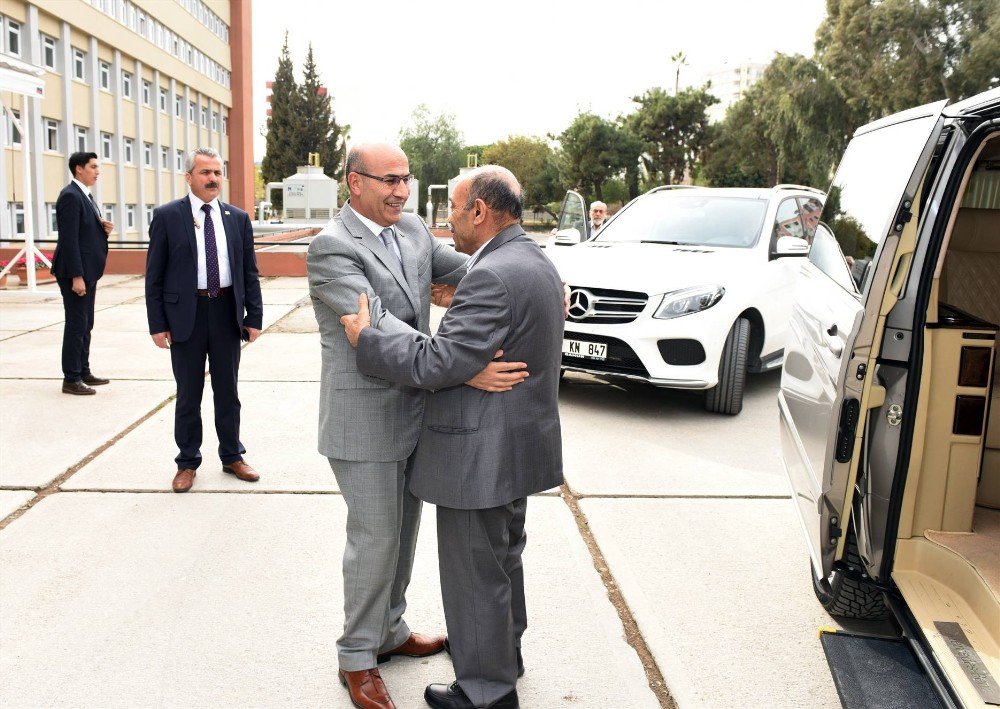 Devlet Hastanesi Çalışanlarından Vali Demirtaş’a Ziyaret