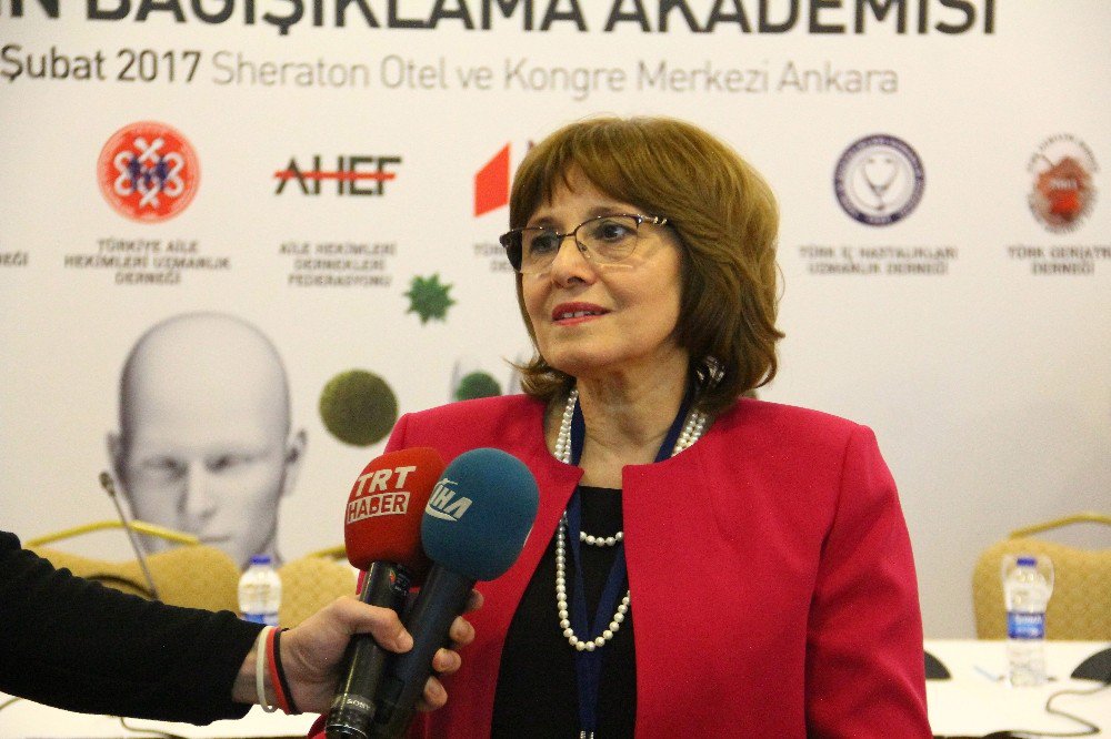 Prof. Dr. Hürrem Bodur: ’’Halk Sağlığı Grubu, Aşıları Bedava Yapıyor’’