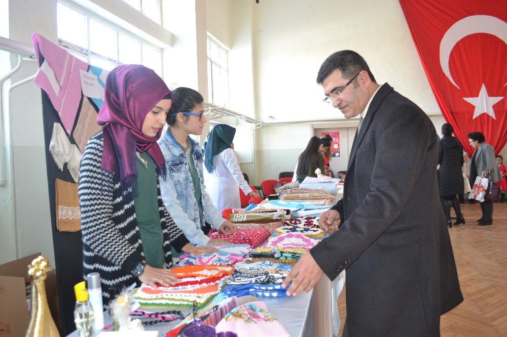 Erzurum’da 15 Temmuz Şehit Ve Gazileri İçin Kermes