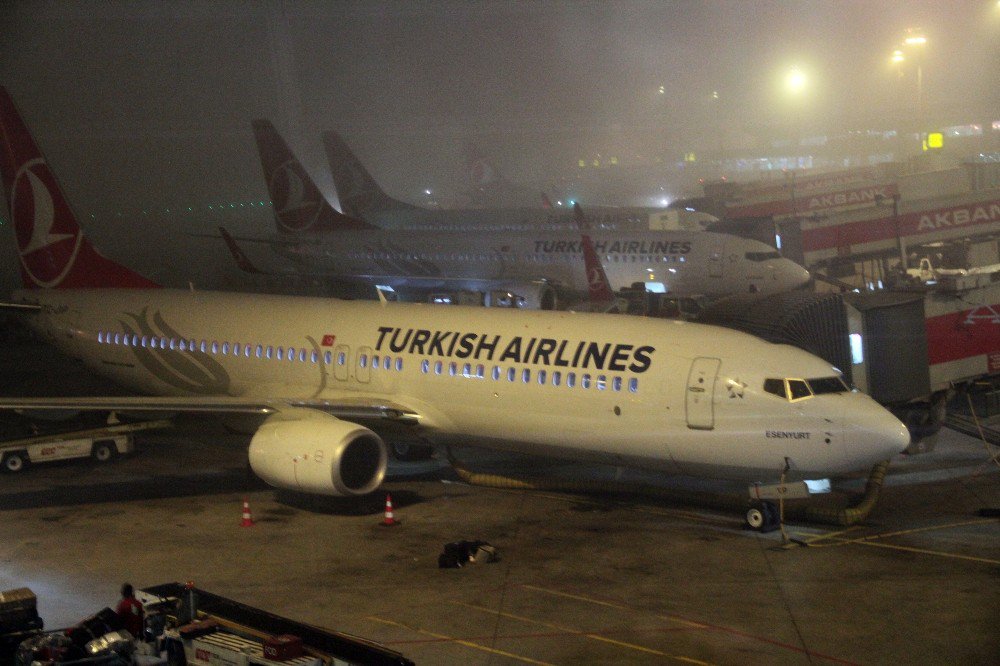 İstanbul’da Hava Ulaşımına Sis Engeli