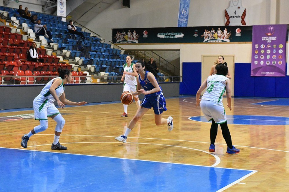 Bornova Becker Spor’dan Bir Galibiyet Daha