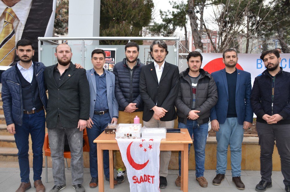 Saadetli Gençler Erbakan’ı Unutmadı