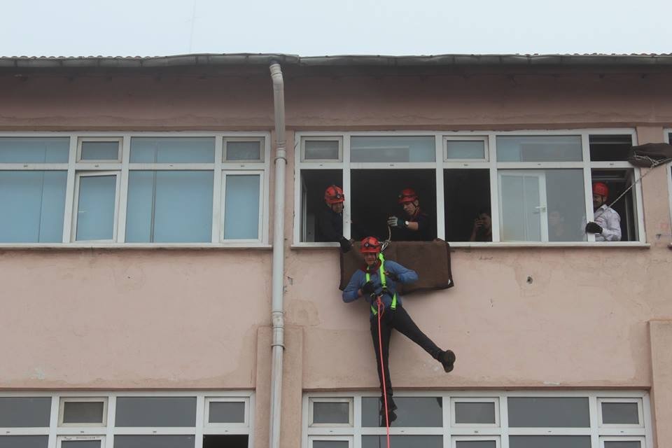 Lisedeki Tatbikat Gerçeğini Aratmadı