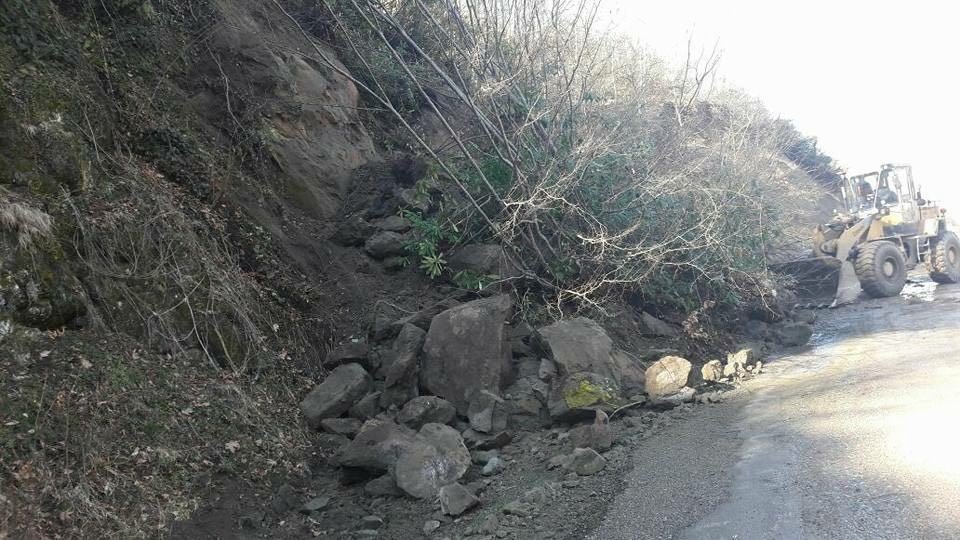 Gökçebey’de Yol Açma Çalışması Sürüyor