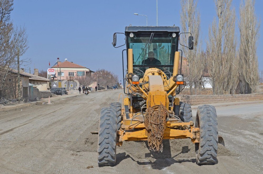 Bünyan Belediyesi Yol Yapım Çalışmalarına Başladı