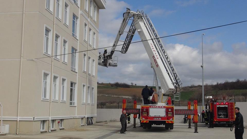 Edirne’de Gerçeğini Aratmayan Deprem Tatbikatı