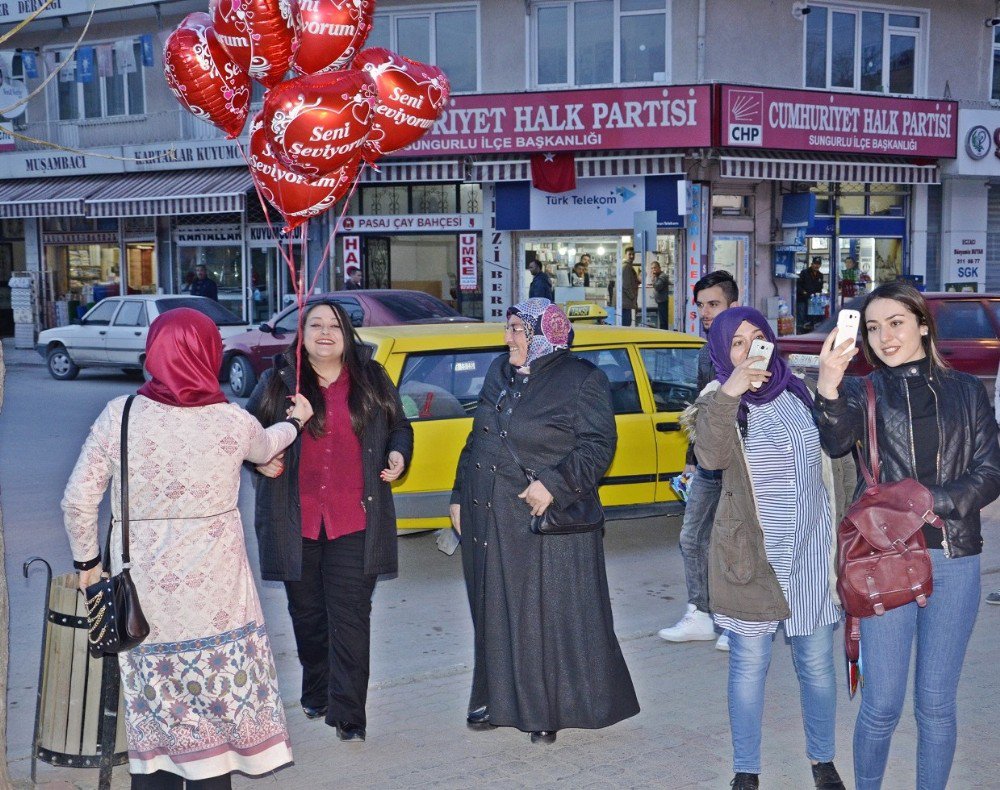 Çorum’da Pankartlı Evlilik Teklifi