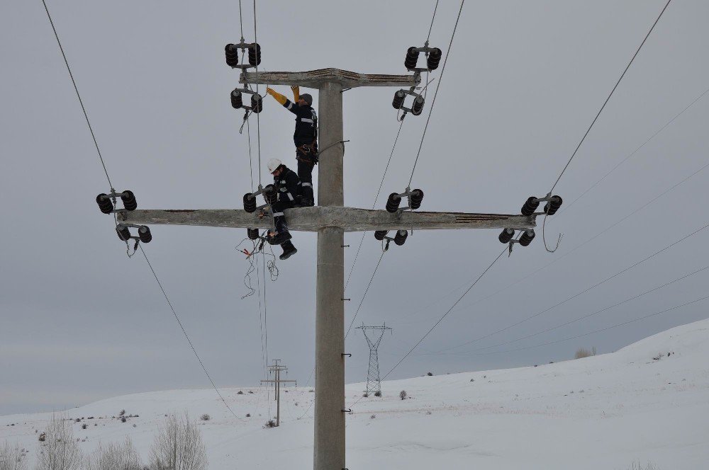 Çedaş, Kış Şartlarında Abonelerini Elektriksiz Bırakmadı