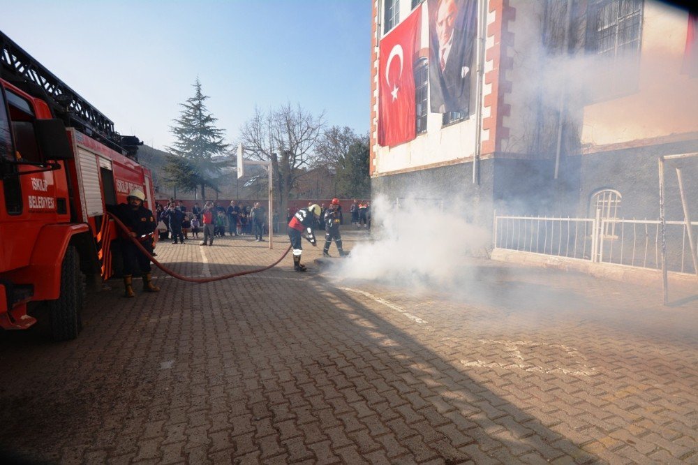 İskilip Sakarya İlkokulu’nda Nefes Kesen Tatbikat