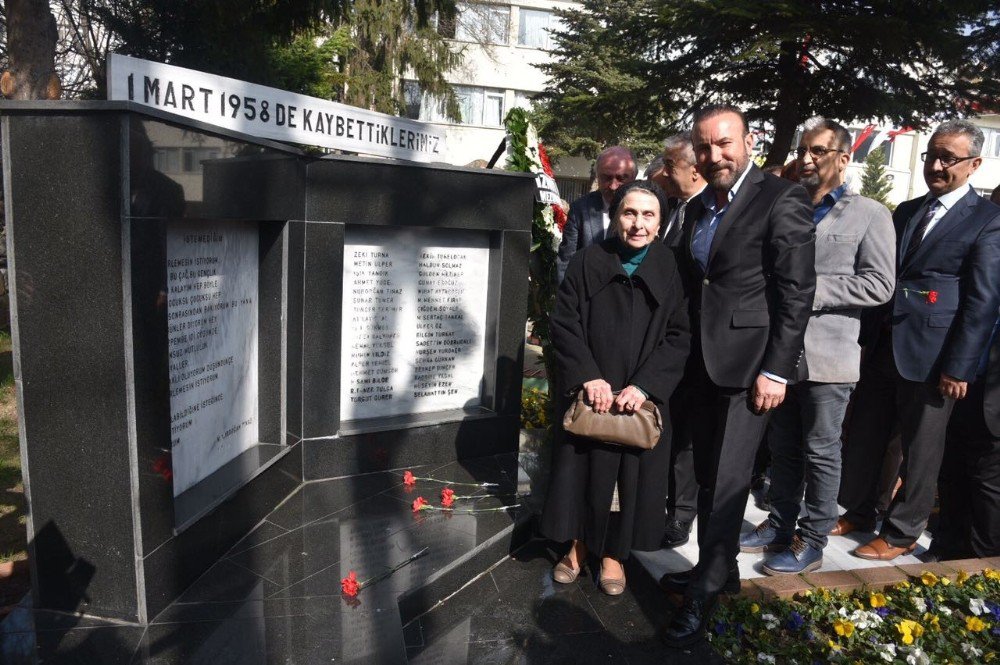 Üsküdar Deniz Faciasında Hayatını Kaybedenler İzmit’te Anıldı